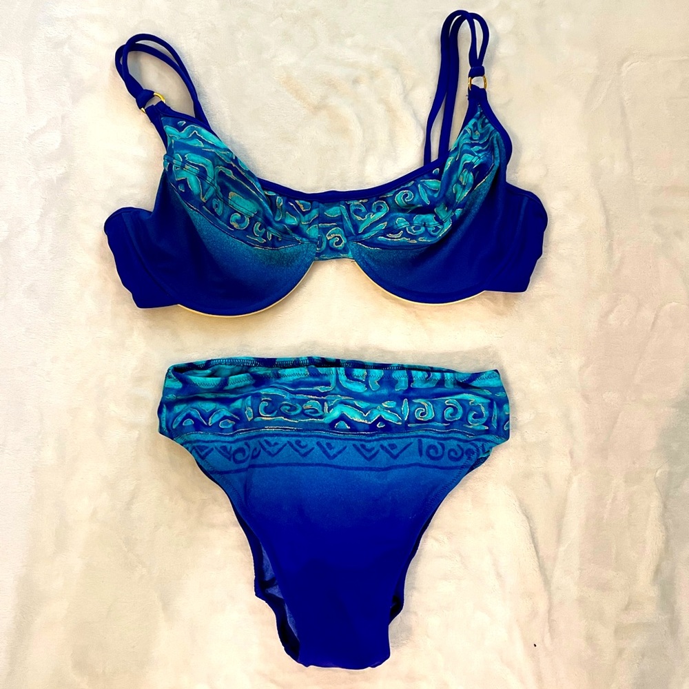 Tara Grinna Bikini